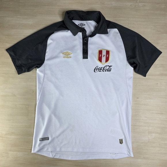 Umbro PERU Football Soccer Jersey Kit FPF Coca Cola Jersey‎ Collared Medium